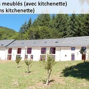 https://gite-du-haut-cantal.hotels-rhonealpes.com