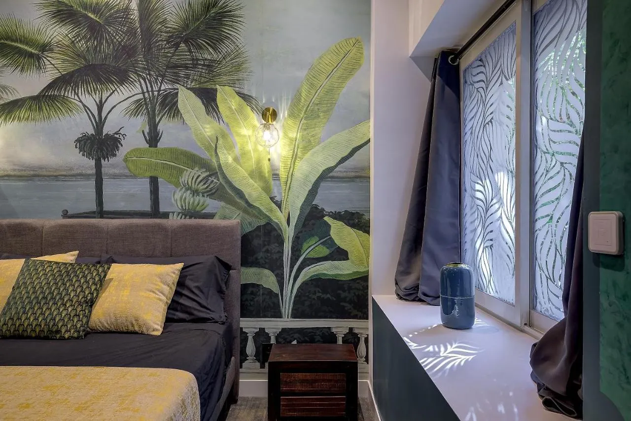 Couette-café Jacuzzi, Mer 3 Min, B&B Nice