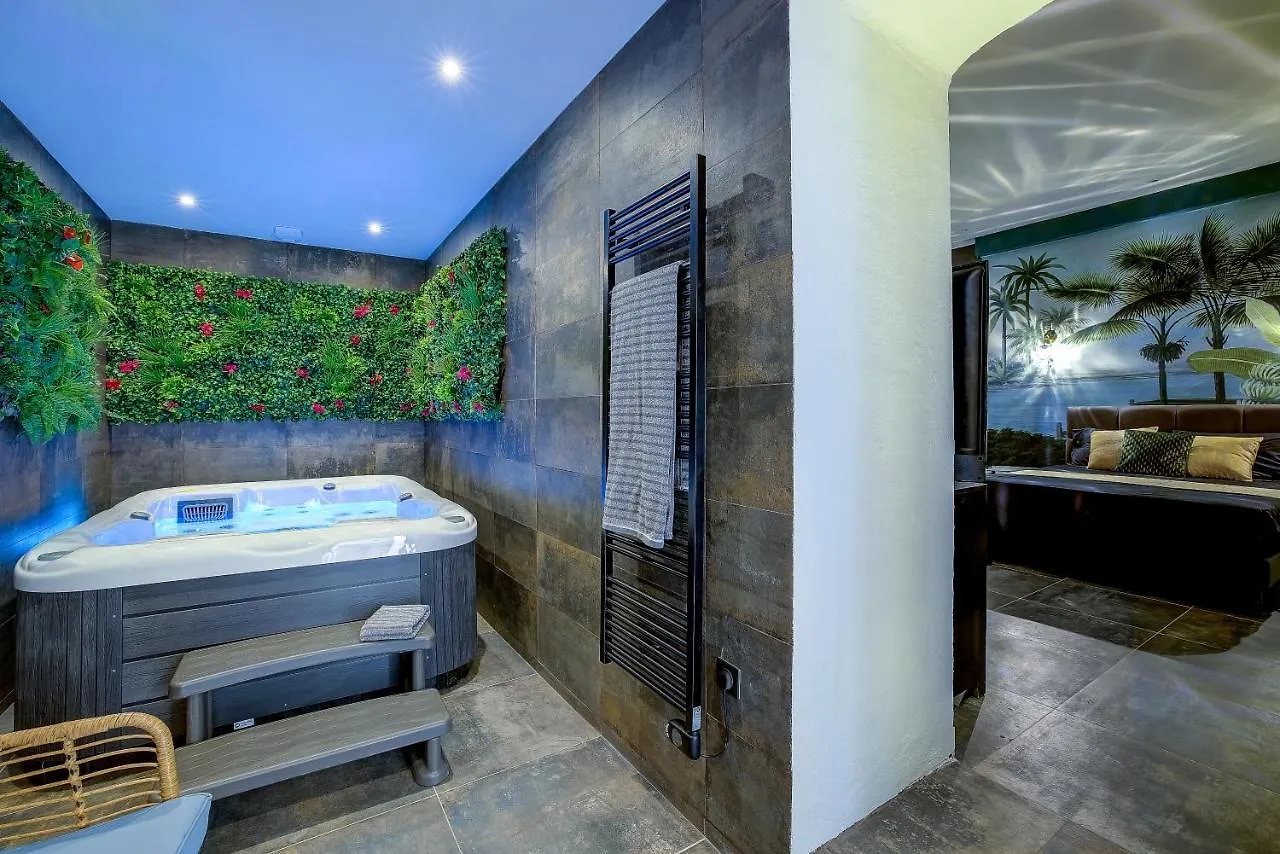 Jacuzzi, Mer 3 Min, B&B Nice Bed & Breakfast
